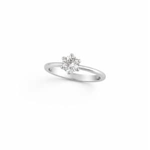 Anillo solitario de plata y circonita
