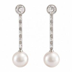 Pendientes de plata con chatón barreta de baguettes y perla
